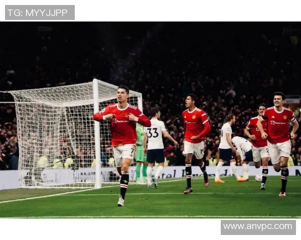 意甲激战曼联逆转皇马帽子戏法点燃全场转会传闻再起