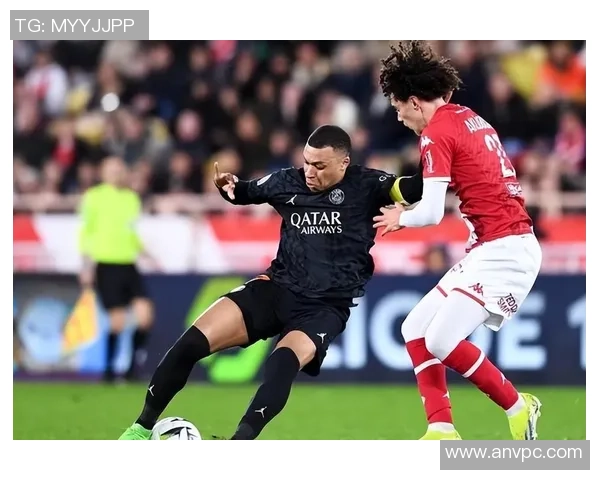 友谊赛精彩回顾：里昂与AC米兰激战四三红牌风波引发全场热议