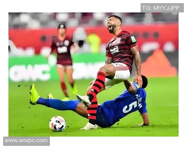 中超激战巴黎圣日耳曼险胜曼联全场焦点瞬间回顾与分析