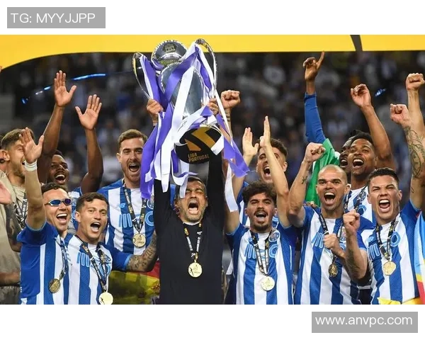 德甲激战曼联大胜波尔图全场沸腾赛后点评引发热议