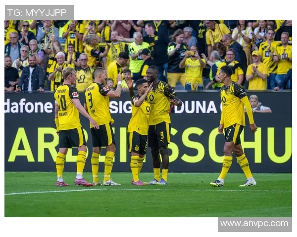 德甲焦点战莱比锡逆转多特蒙德红牌事件引发全场热议